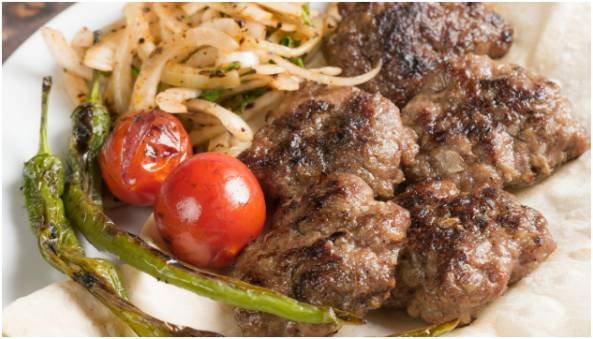 What to Serve With Turkish Köfte