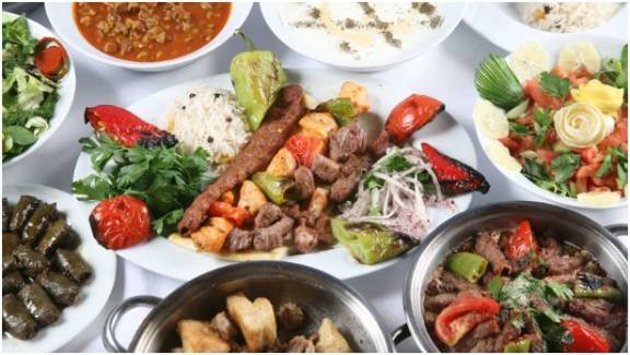 What to Serve With Turkish Cacık