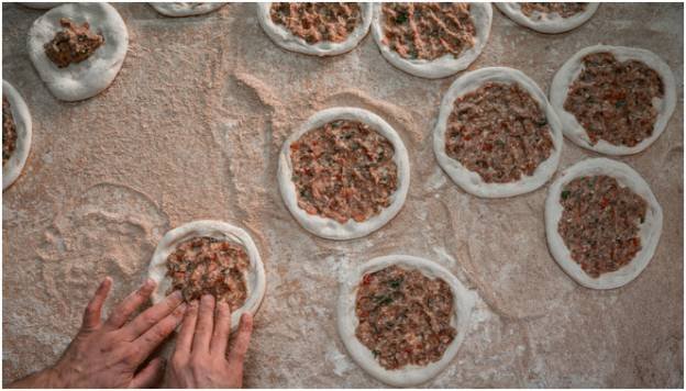 How to Assemble Turkish Lahmacun Like Street Food
