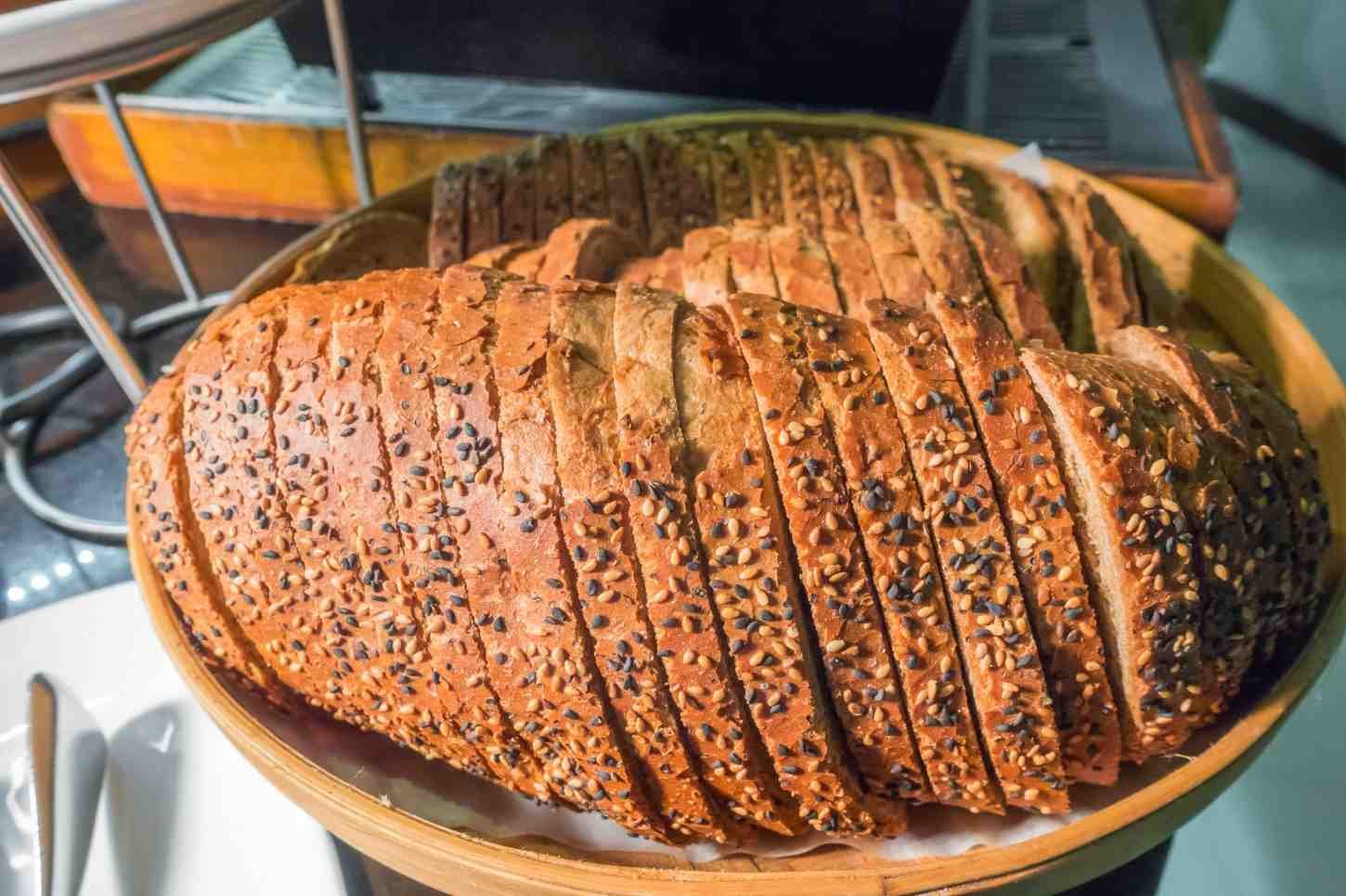 How Do You Make Dough for Soft Turkish Bread?
